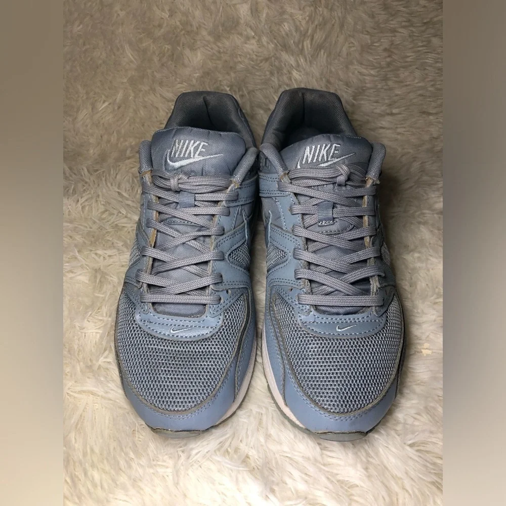 Nike Womens Air Max Command Blue Gray Lace Up Running Shoes size 8